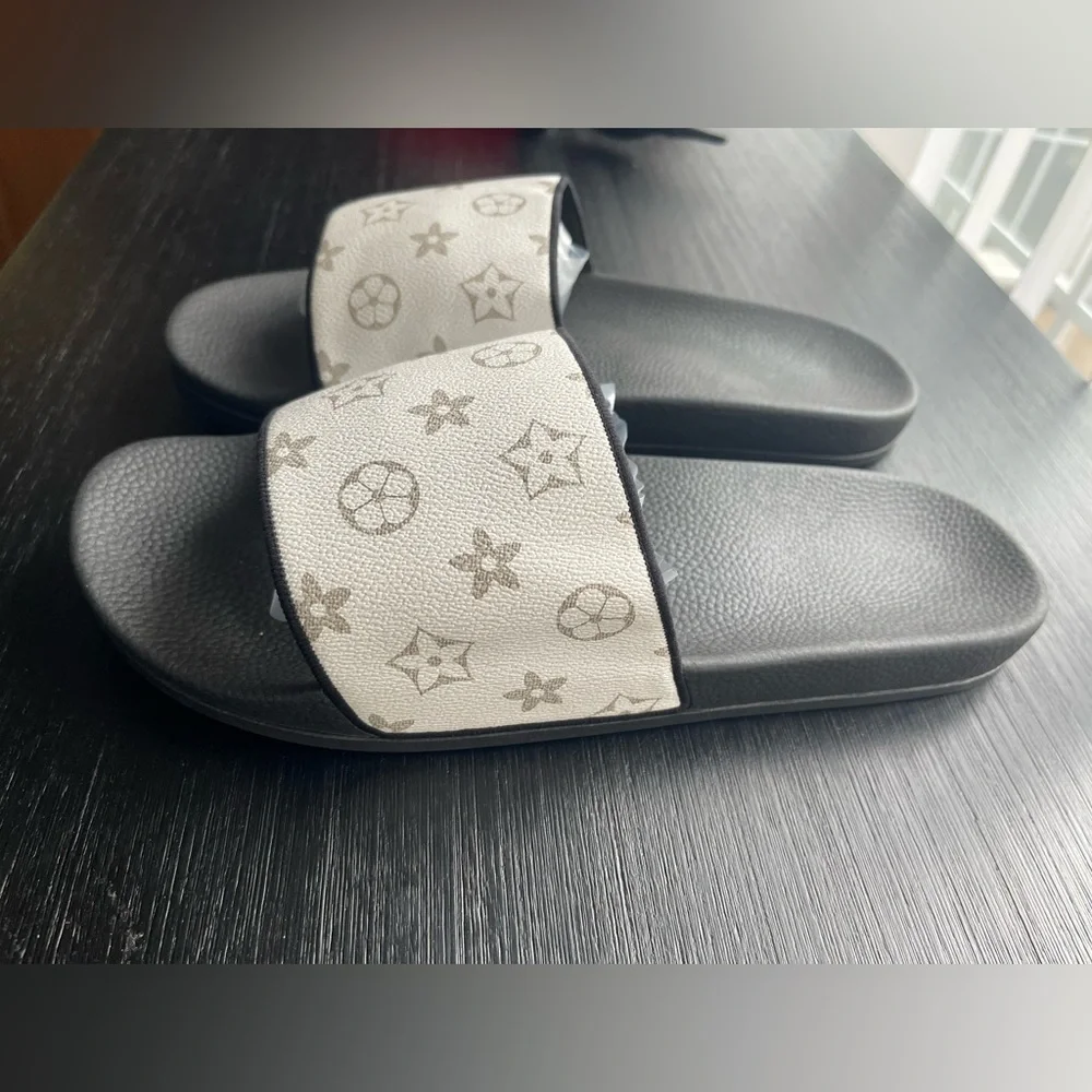 Classic Black and Gray monogram Slide Sandals size 45 EU